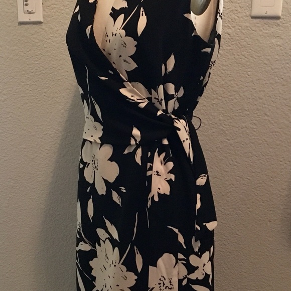 Jones Wear Floral Black and White Dress - Picture 2 of 4
